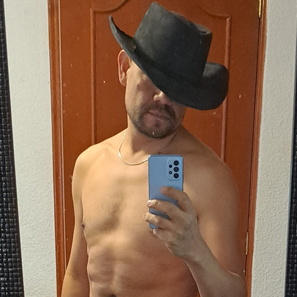 Vaqueromx2 (@vaqueromx2), OnlyFans creator