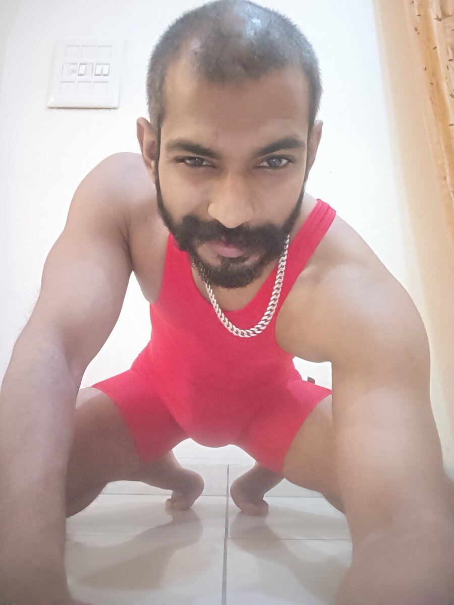 Vazielaryan (@vazielaryan), OnlyFans creator
