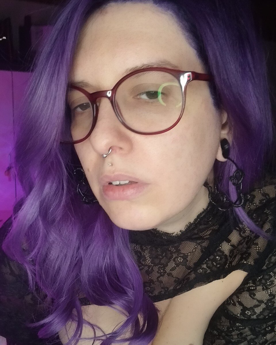 Vealaerre (@vealaerre), OnlyFans creator