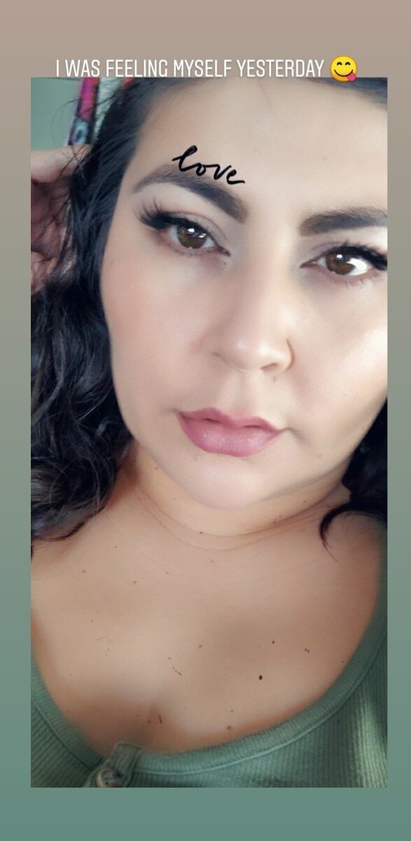 Veesmokes (@veesmokes), OnlyFans creator