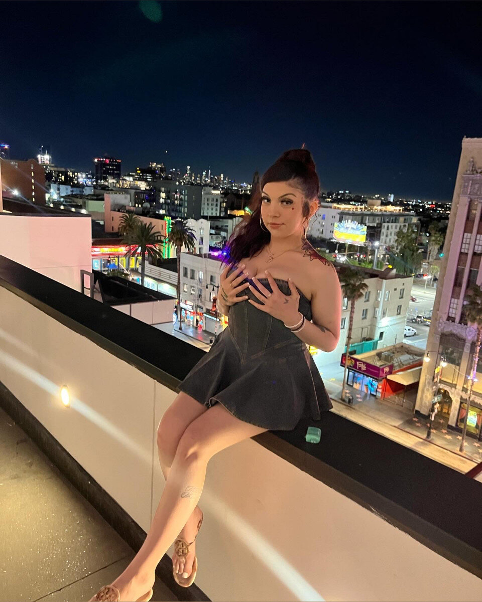 Vegasbabyy (@vegasbabyy), OnlyFans creator