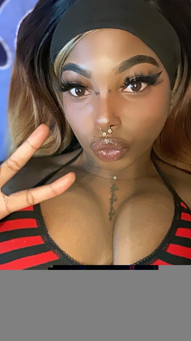 Veggiesss (@veggiesss), OnlyFans creator
