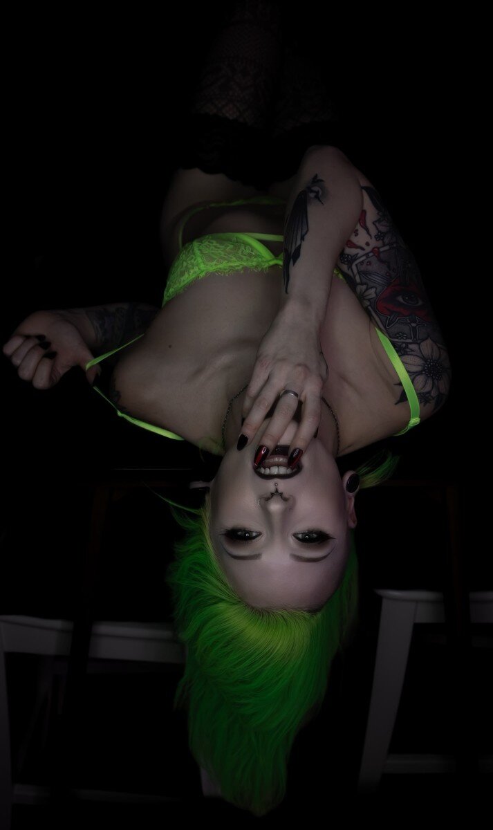 Vendettaviolet (@vendettaviolet), OnlyFans creator