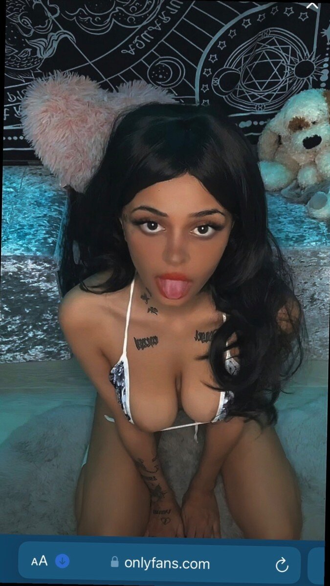 Venuszel (@venuszel), OnlyFans creator