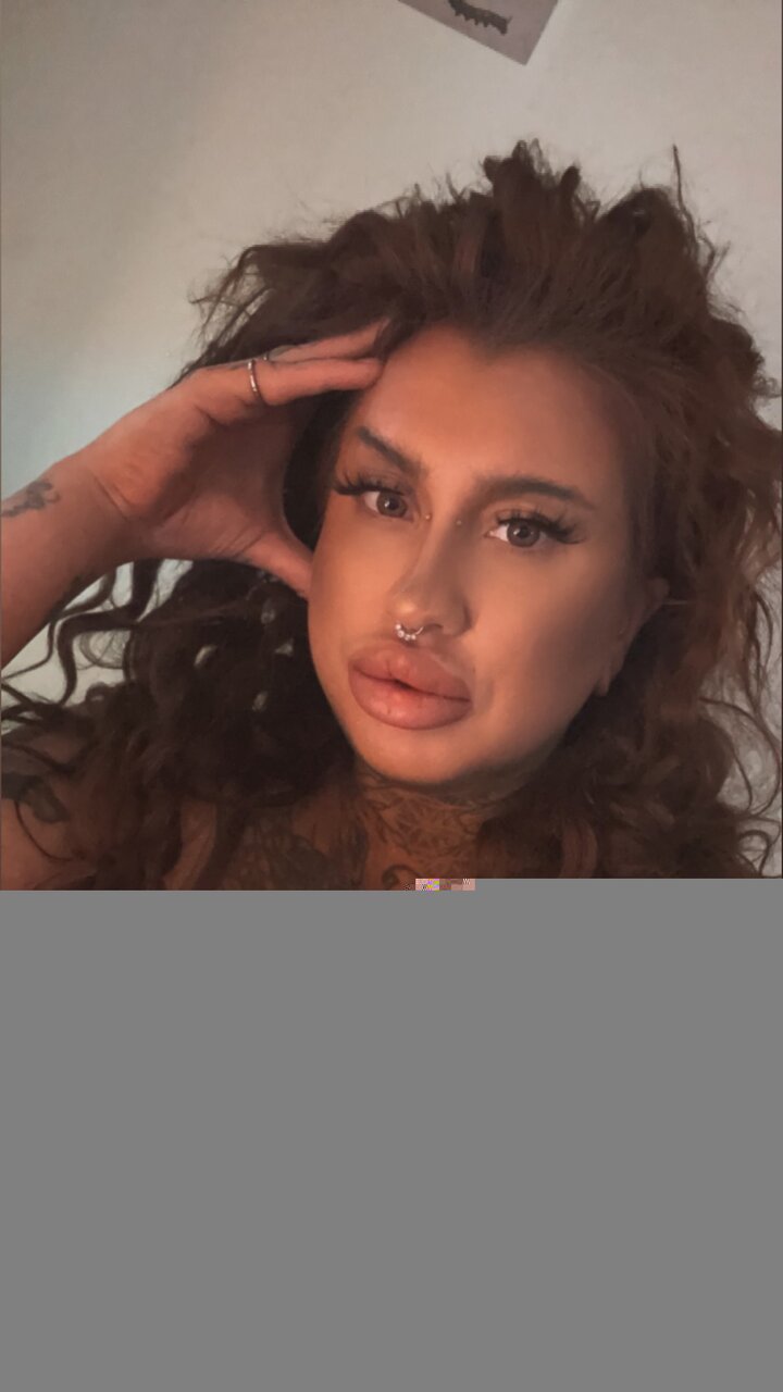 Veronicavantof (@veronicavantof), OnlyFans creator