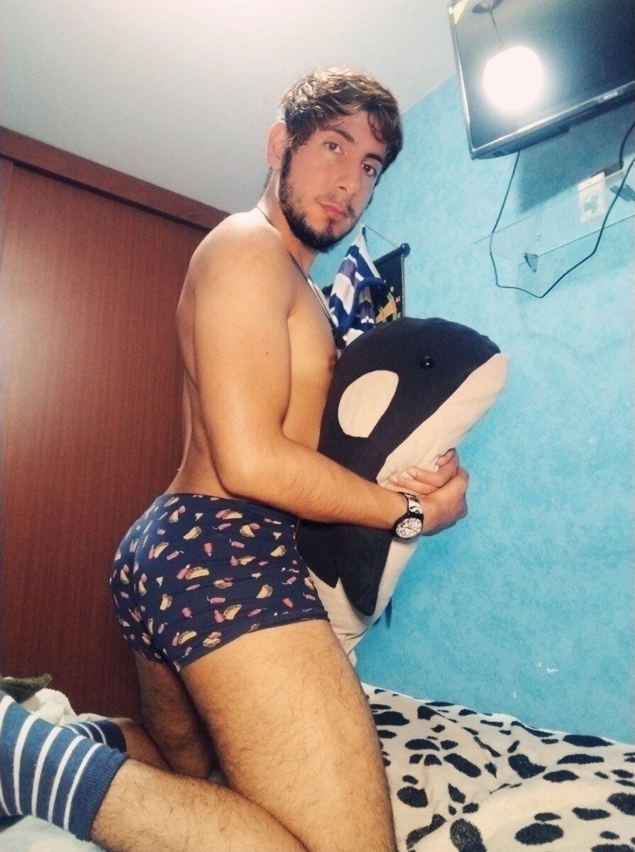 Vicmelo28 (@vicmelo28), OnlyFans creator