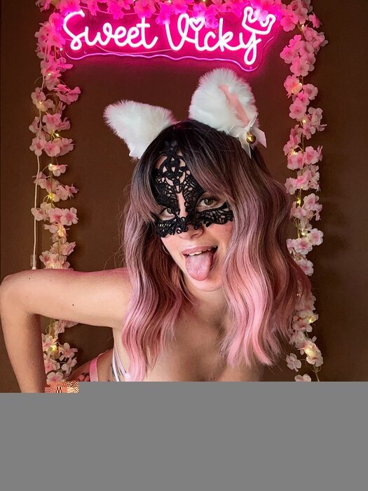 Victorialeone (@victorialeone), OnlyFans creator