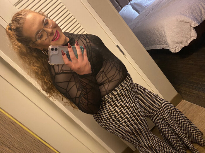 Victoriaskye (@victoriaskye), OnlyFans creator
