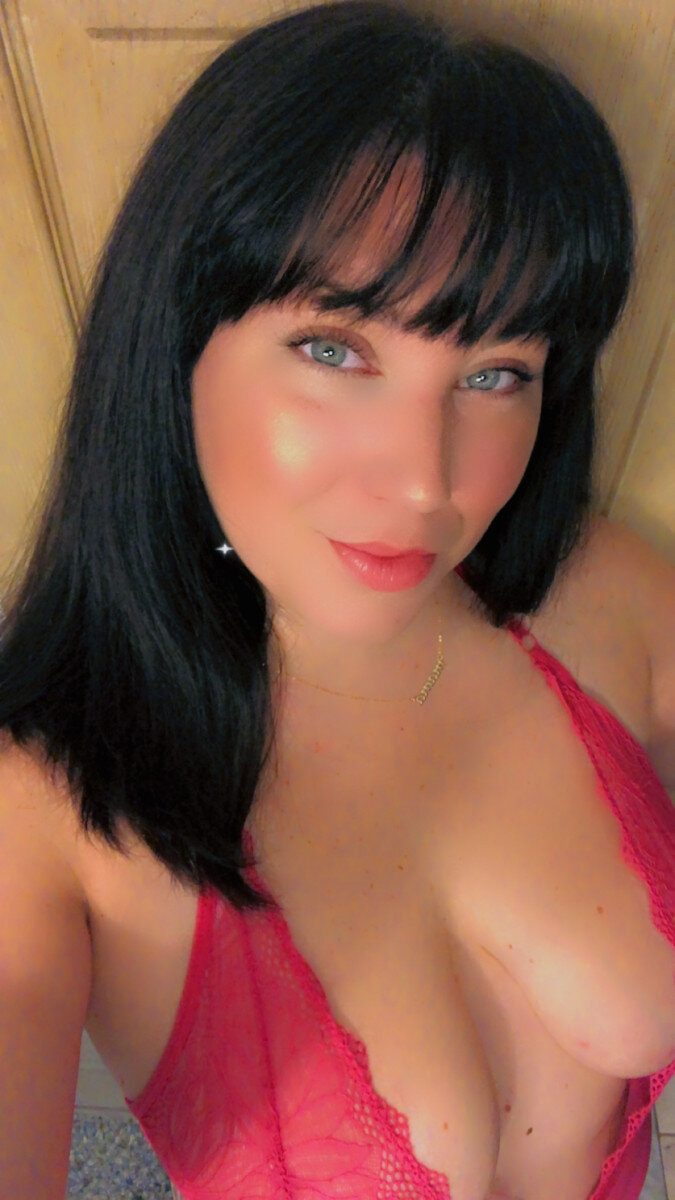 Vidawinter (@vidawinter), OnlyFans creator