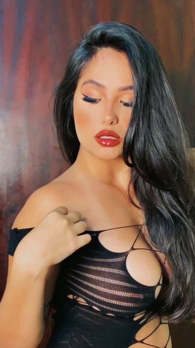 Vihreali (@vih_reali), OnlyFans creator