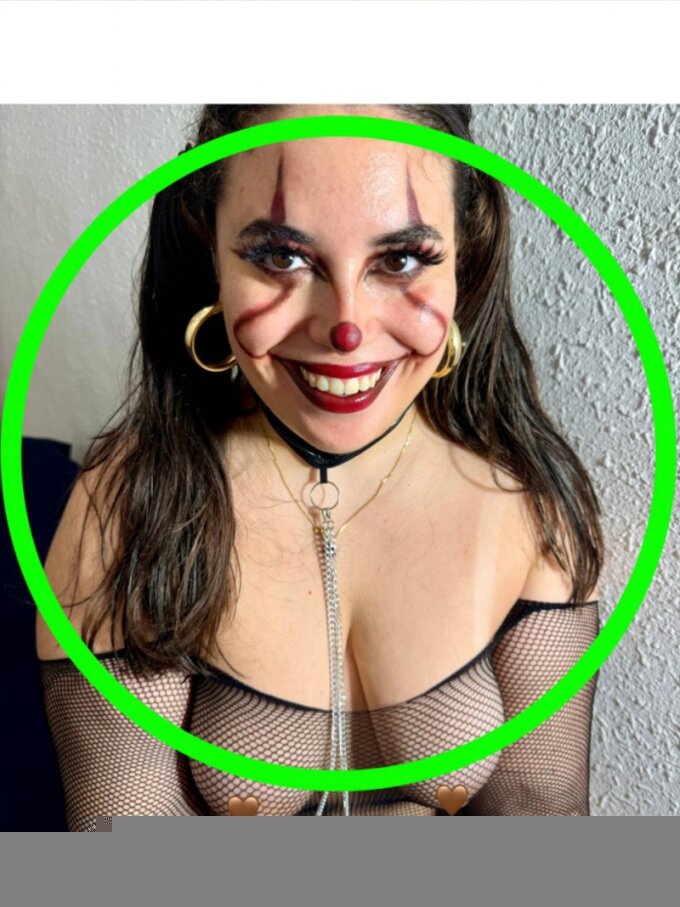Viickylatina (@viickylatina), OnlyFans creator