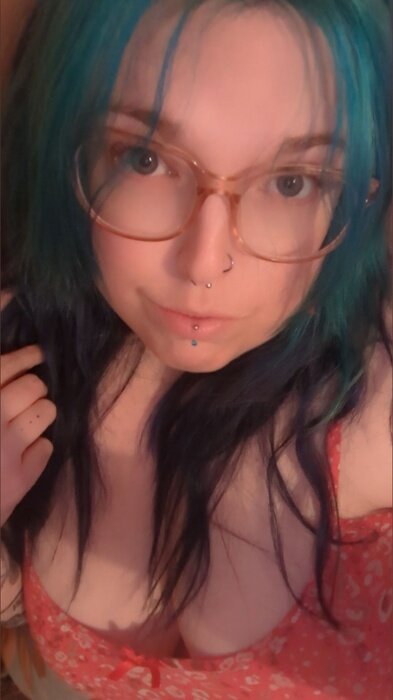 Viickyy92 (@viickyy92), OnlyFans creator