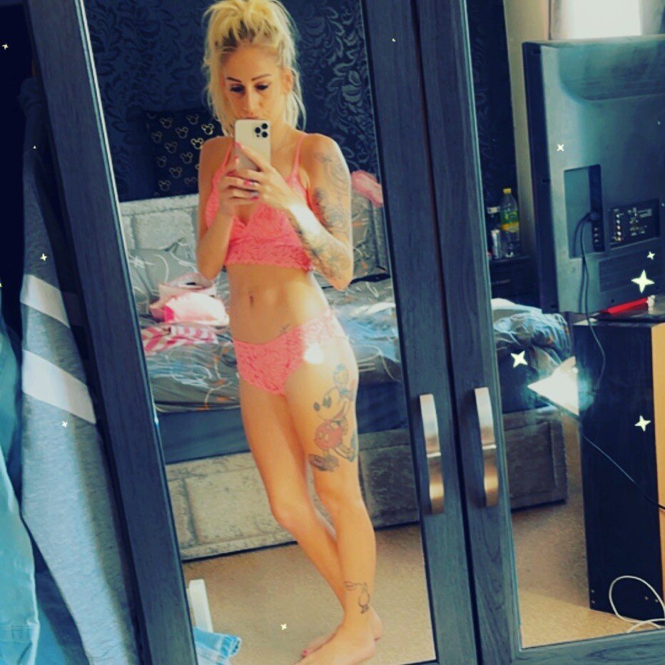 Vikyb (@viky_b), OnlyFans creator