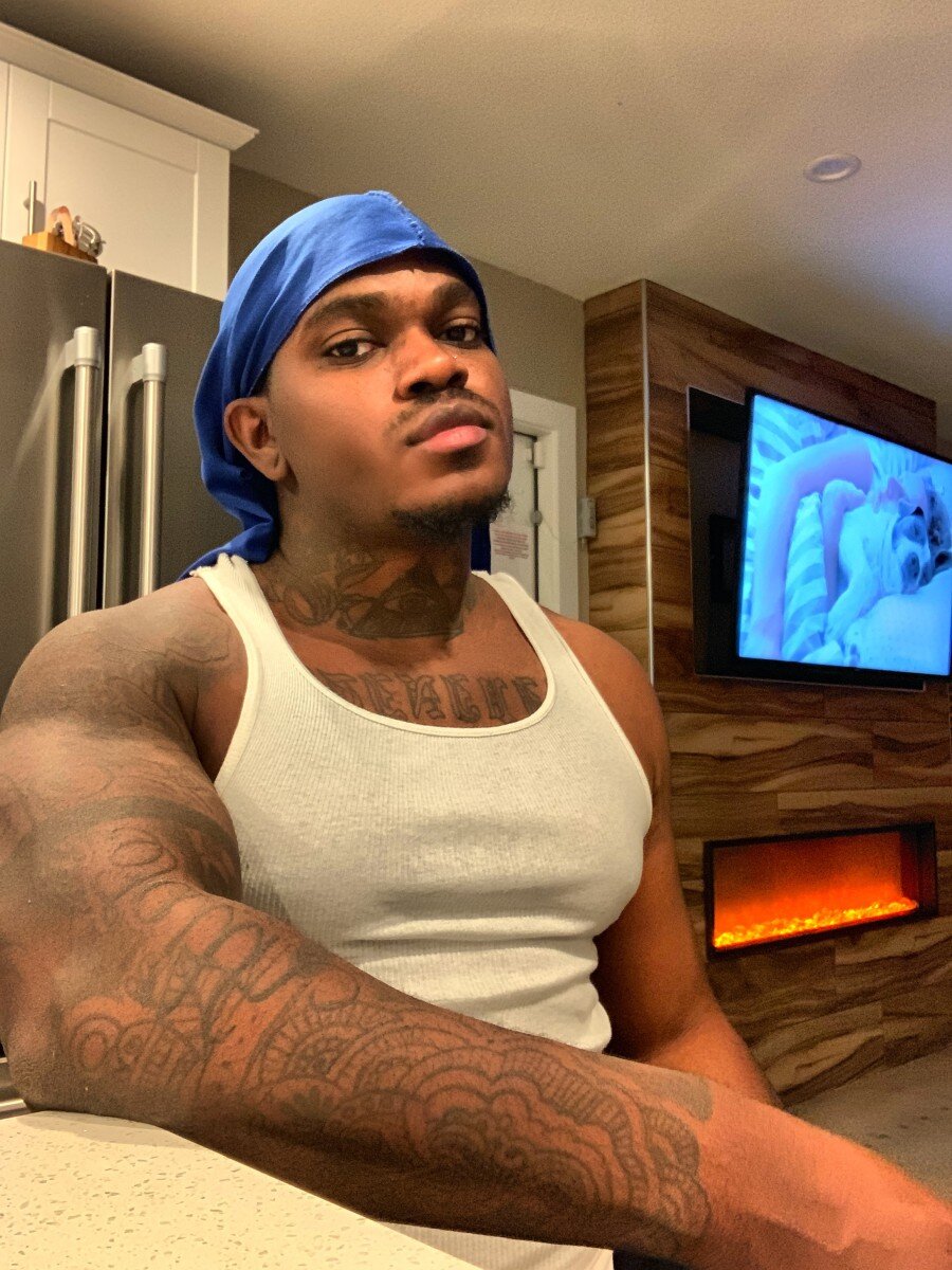 Vincevolta (@vince_volta), OnlyFans creator