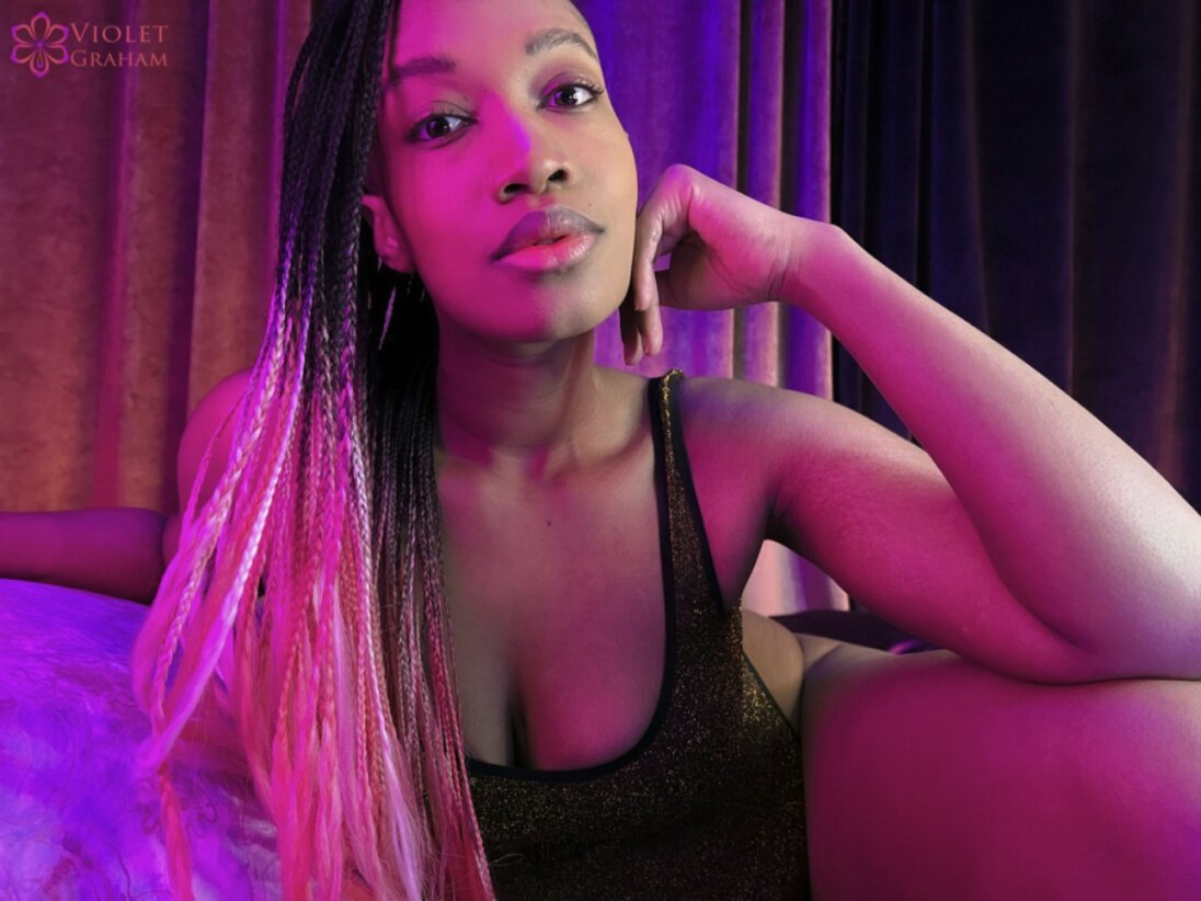Violetgraham (@violetgraham), OnlyFans creator