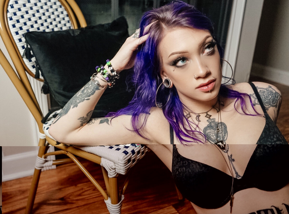 Violetreigncb (@violetreigncb), OnlyFans creator
