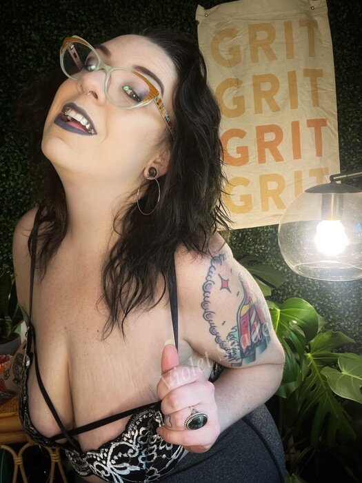 Violetshade (@violetshade), OnlyFans creator