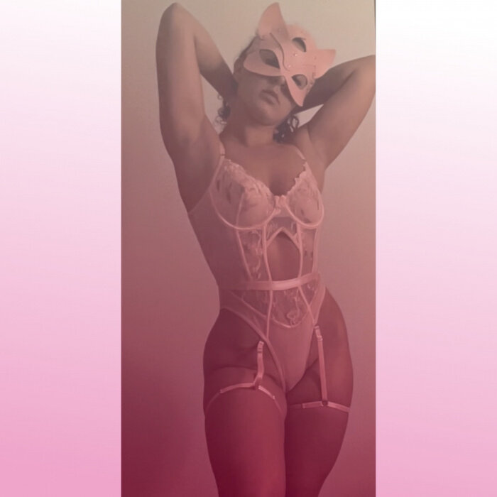 Violetskywalker (@violetskywalker), OnlyFans creator