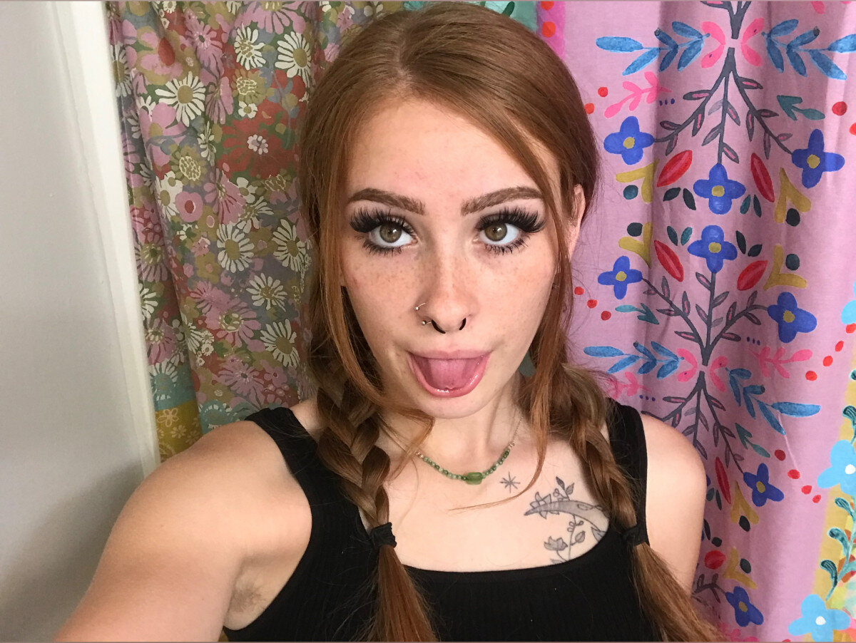 Violettesays (@violettesays), OnlyFans creator