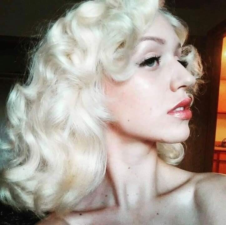 Violetwinter97 (@violetwinter97), OnlyFans creator