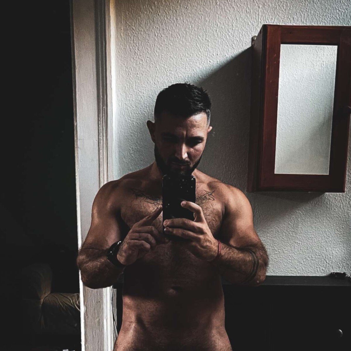 Vitoscott (@vitoscott), OnlyFans creator
