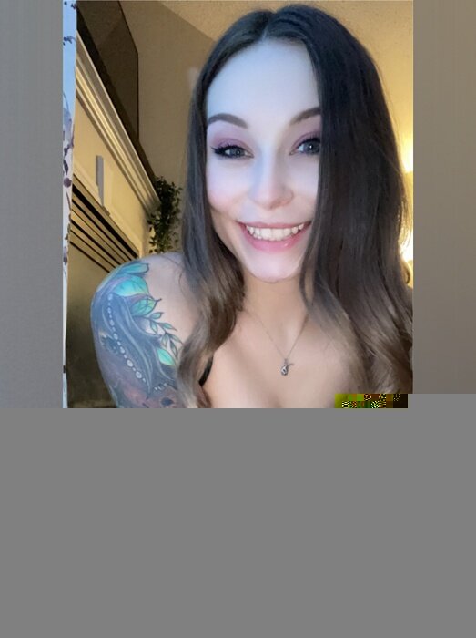 Vivianlatease (@vivianlatease), OnlyFans creator