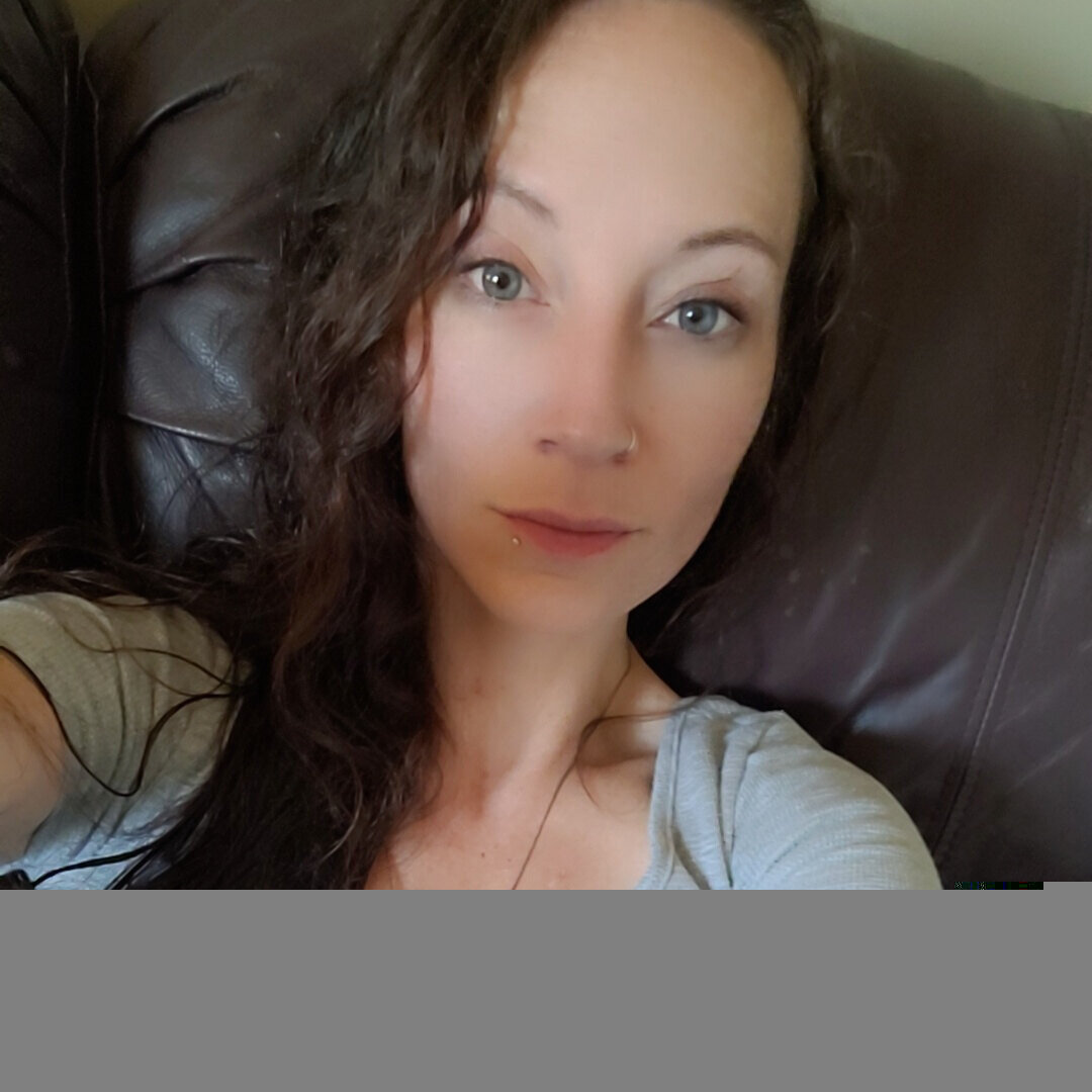 Viviennecrystal (@viviennecrystal), OnlyFans creator