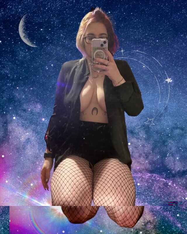 Vixxenklz (@vixxenklz), OnlyFans creator