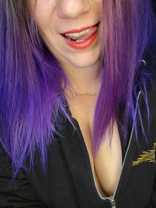Vixxxenhotwife (@vixxxenhotwife), OnlyFans creator
