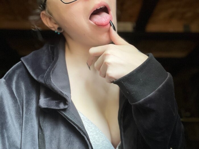Vnsak8xo (@vnsak8xo), OnlyFans creator