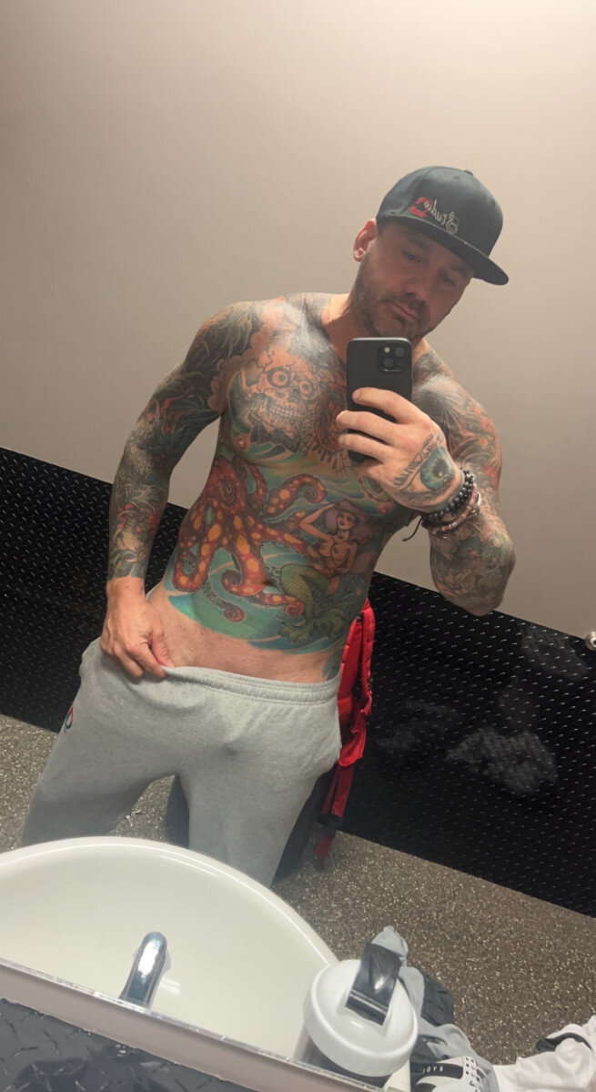 Wadebaldwin (@wadebaldwin), OnlyFans creator