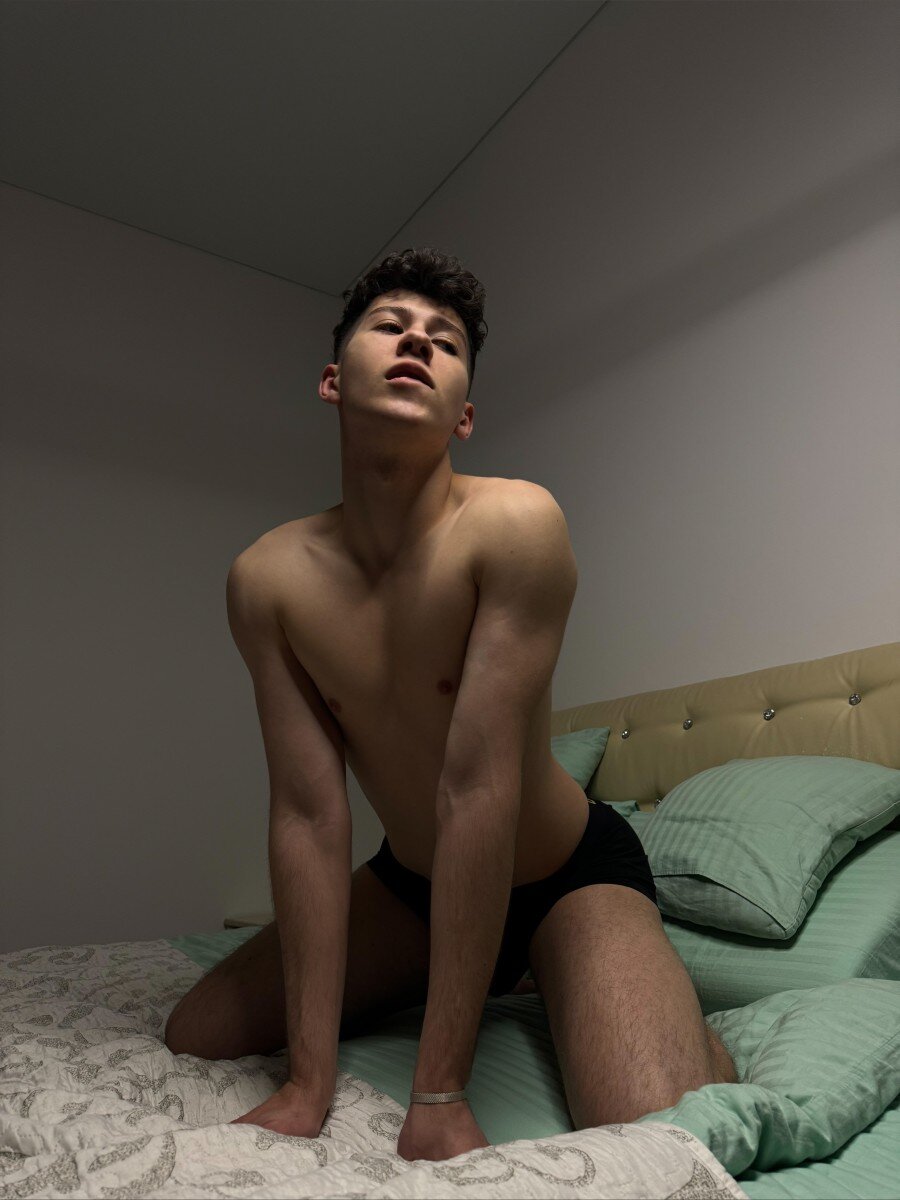 Wafflegum (@wafflegum), OnlyFans creator