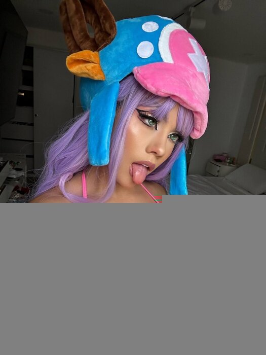 Waifucristal (@waifucristal), OnlyFans creator