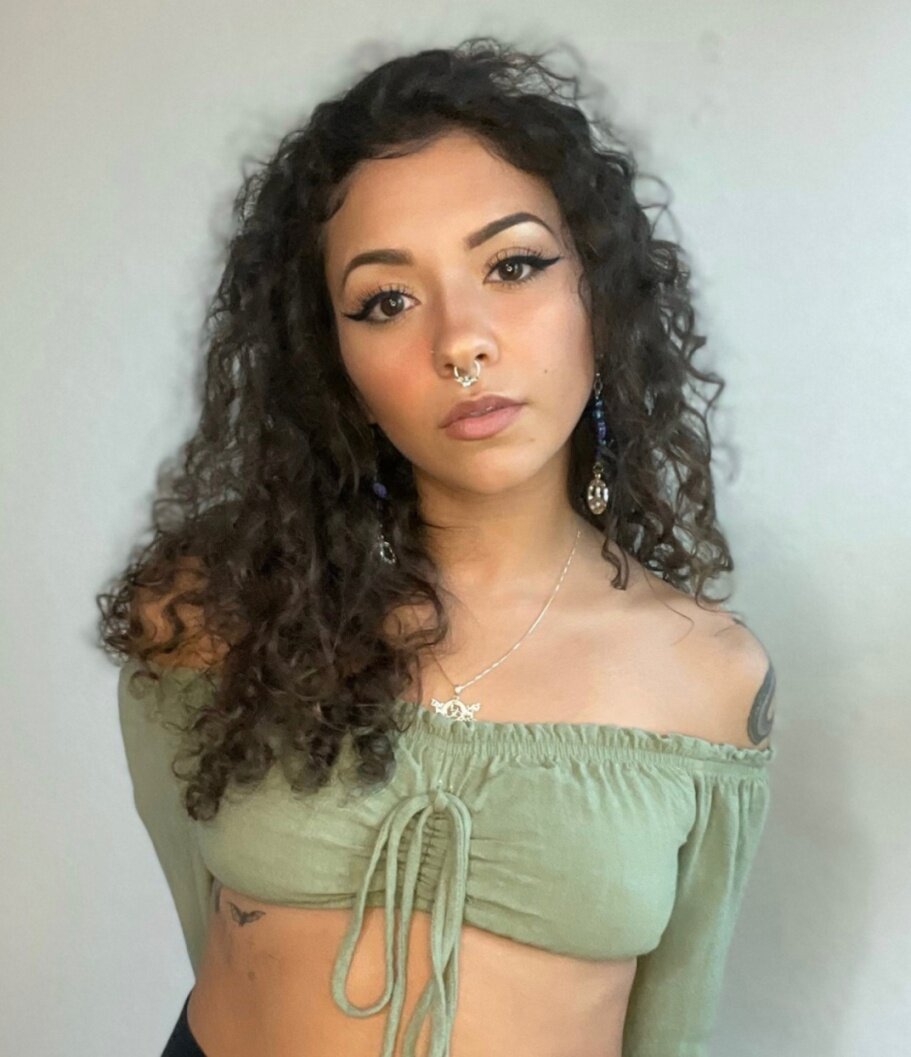 Watchlunatv (@watchlunatv), OnlyFans creator