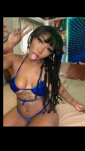 Waterdripxx (@waterdripxx), OnlyFans creator