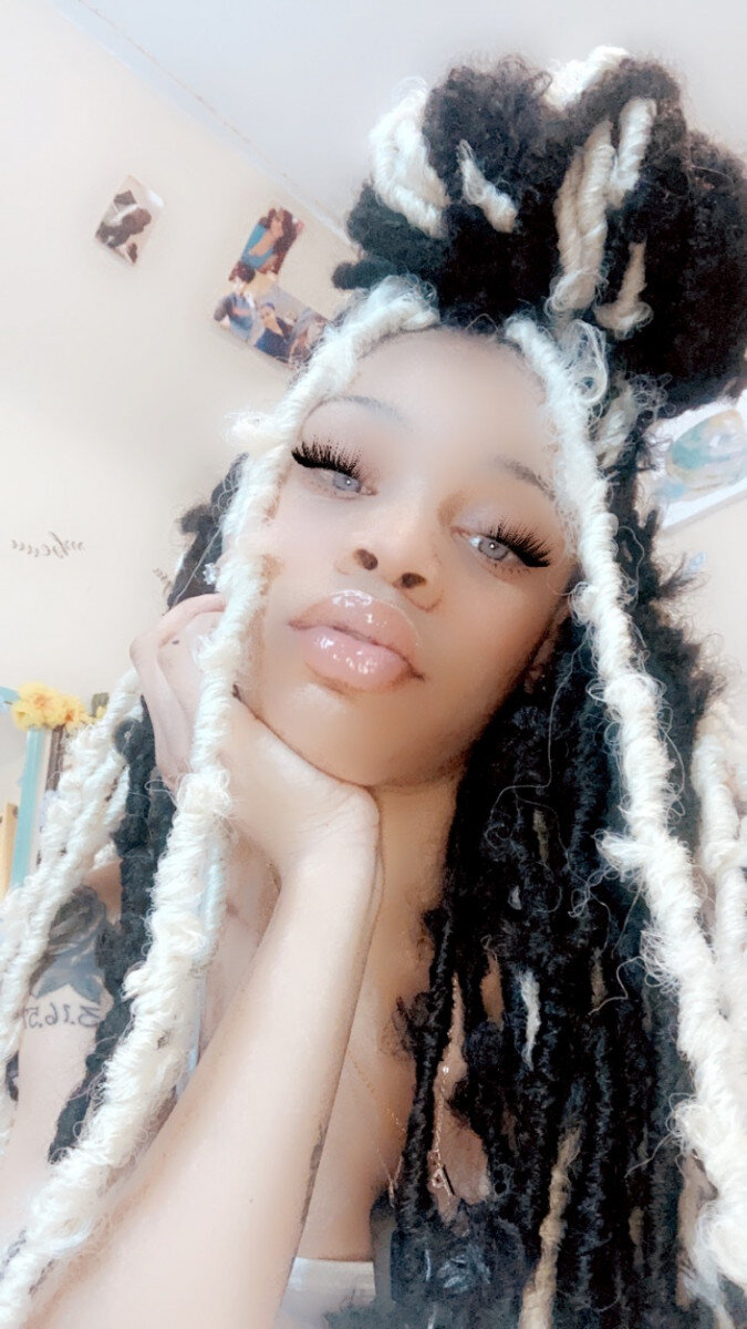 Waterparkprincess14 (@waterparkprincess14), OnlyFans creator