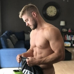 Wayneskiv04 (@wayne_skiv04_), OnlyFans creator