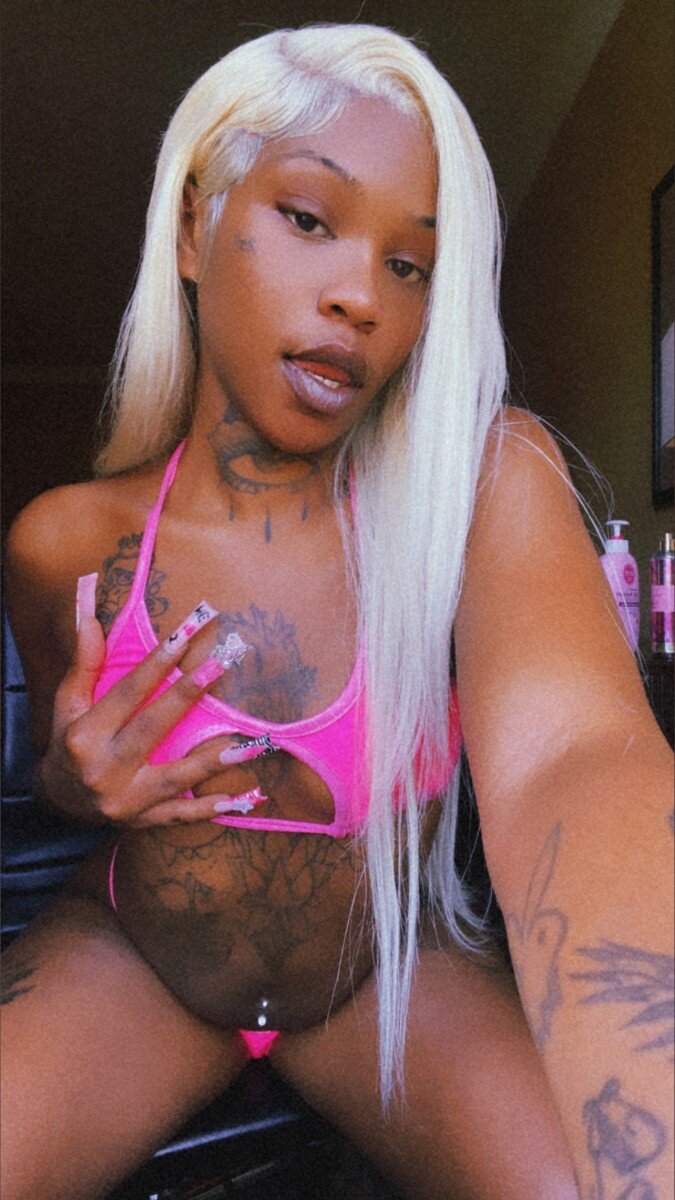 Wetnstickyyy (@wetnstickyyy), OnlyFans creator