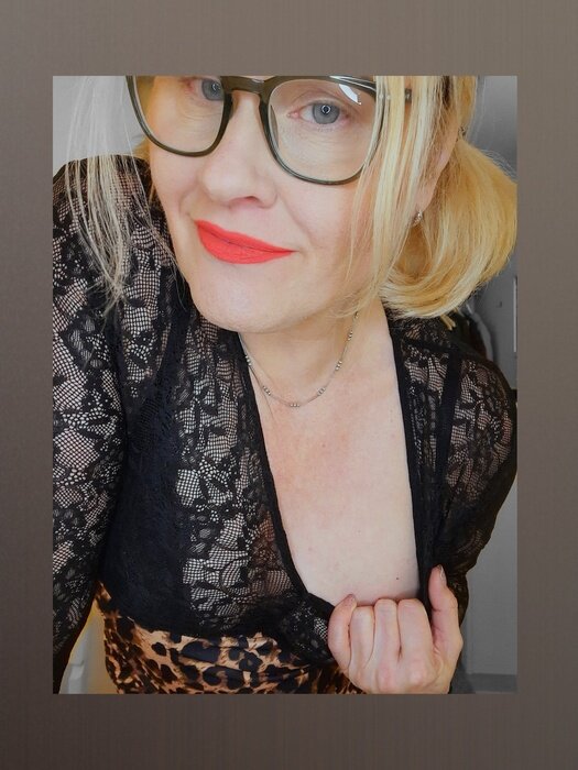 Wetwildwife (@wetwildwife), OnlyFans creator