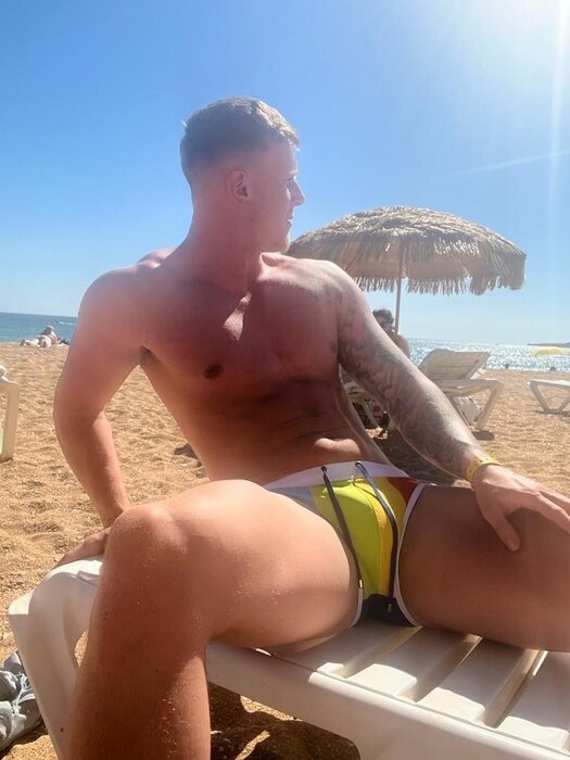 Wetwill22 (@wetwill22), OnlyFans creator