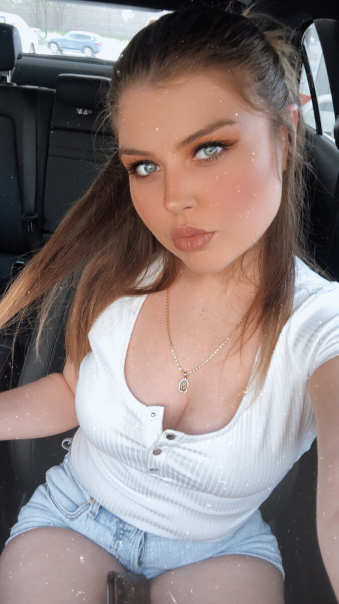 Whitesweetie (@whitesweetie), OnlyFans creator