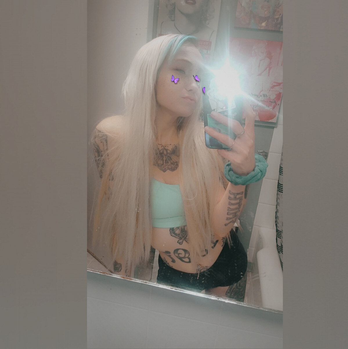 Whitetrashbarbie097 (@whitetrashbarbie097), OnlyFans creator