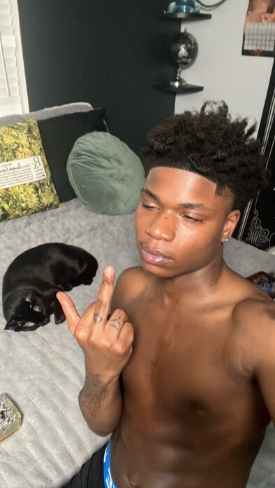 Wholelottagayshh (@wholelottagayshh), OnlyFans creator