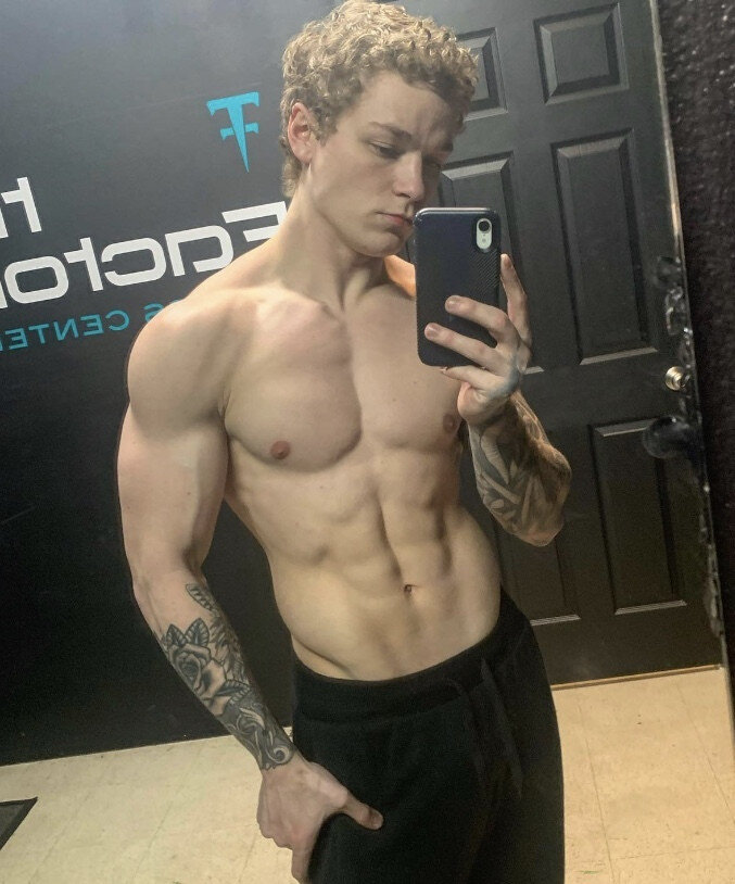 Wholepotato (@wholepotato), OnlyFans creator
