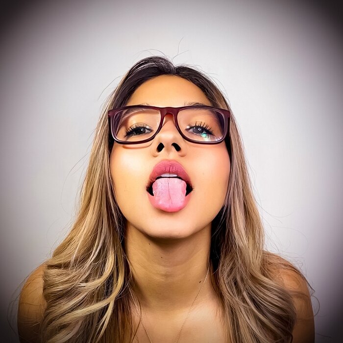 Wildcaramelcutie (@wildcaramelcutie), OnlyFans creator