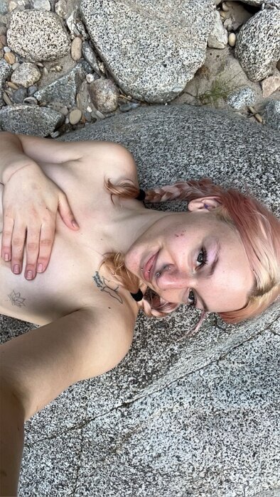 Willowxwolfe (@willowxwolfe), OnlyFans creator