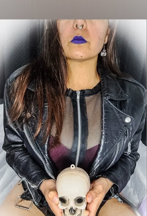 Witchysara7 (@witchysara7), OnlyFans creator