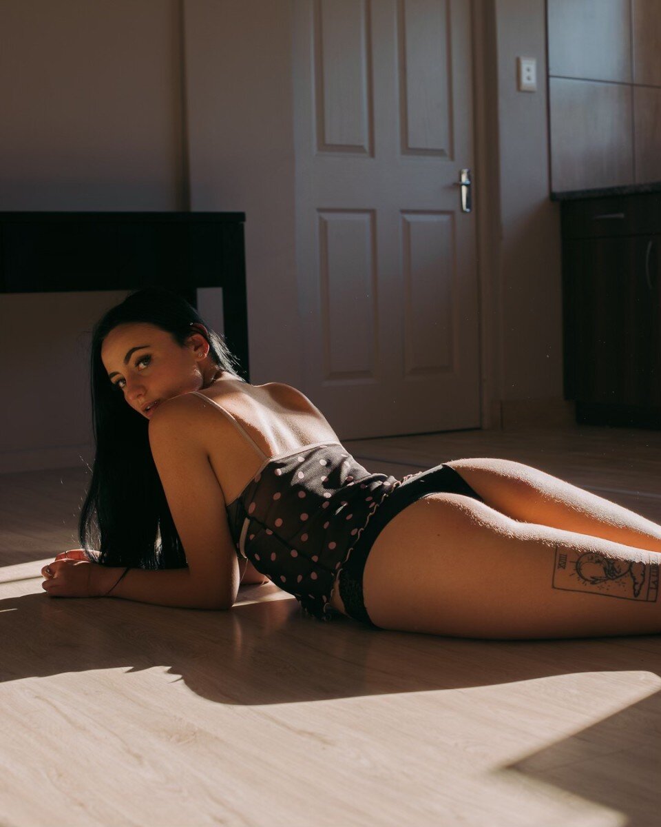 Withlovefromkitana (@withlovefromkitana), OnlyFans creator