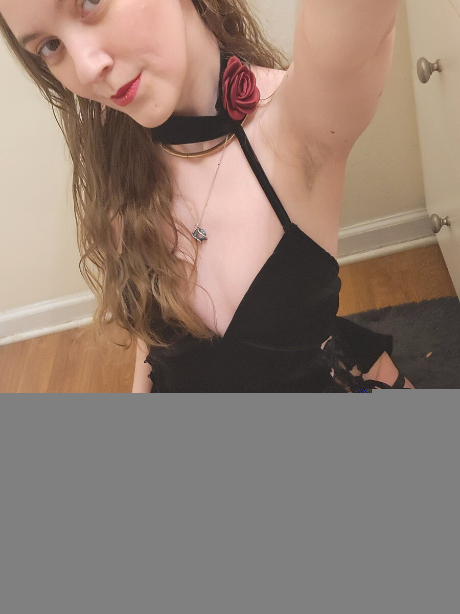 Wolfiegirl17 (@wolfie_girl_17), OnlyFans creator