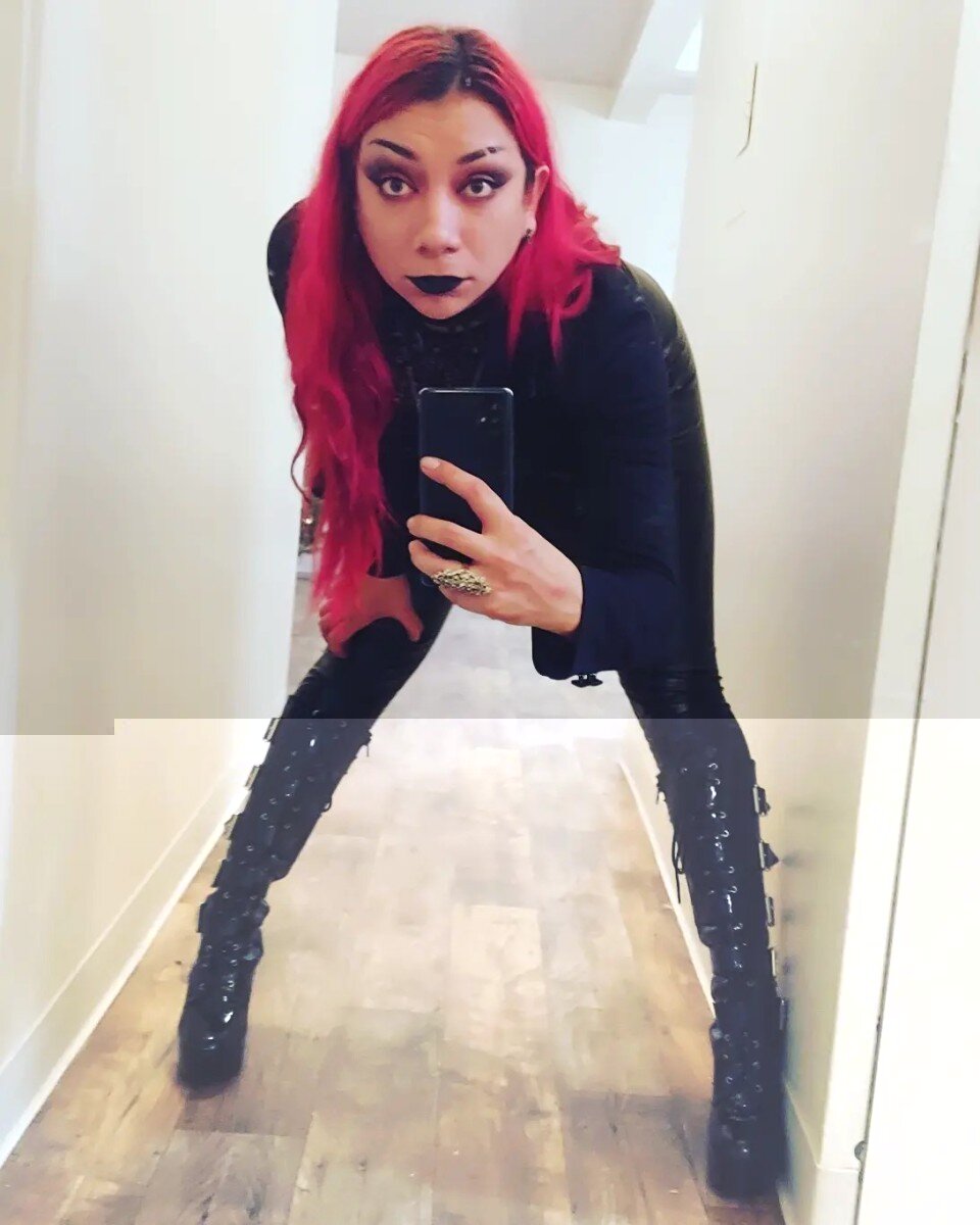 Wolfteeth333 (@wolfteeth333), OnlyFans creator